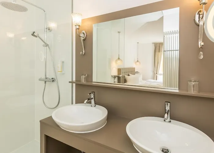 Satama Sauna & منتجع ويندستش ريتز